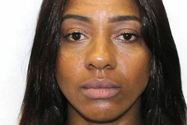 Polícia prende mulher que ateou fogo em ex-companheiro