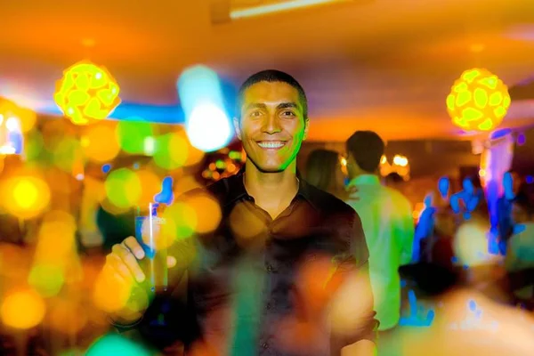 RP Pedro Moncaio comemora aniversário em pocket show de Dudu Linhares