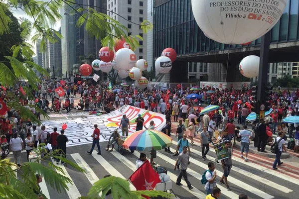 FUP após Vem pra Rua anunciar que não vai a atos da esquerda: “Foda-se”