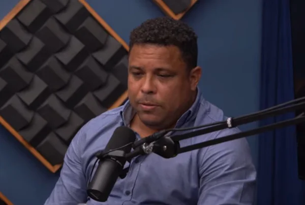 Ronaldo Fenômeno participa do Flow