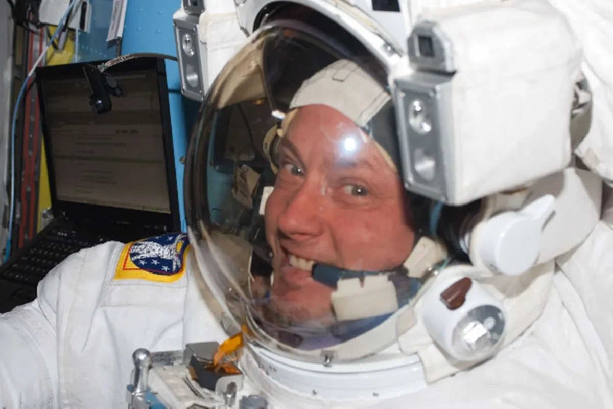 Astronauta deixa a Nasa após emergência médica misteriosa no espaço