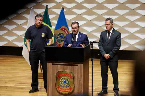 PF sobre ataques na Praça dos Três Poderes: “Extremistas ativos”
