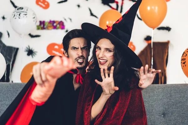 Halloween: lista traz fantasias divertidas e assustadoras para adultos
