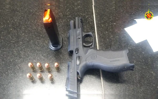 arma calibe .40 com munições