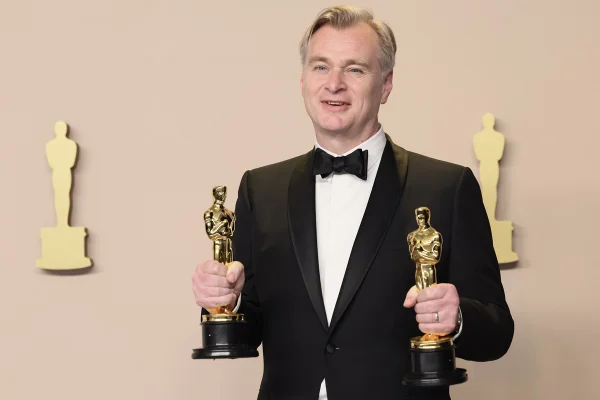Foto colorida de Christopher Nolan - Metrópoles