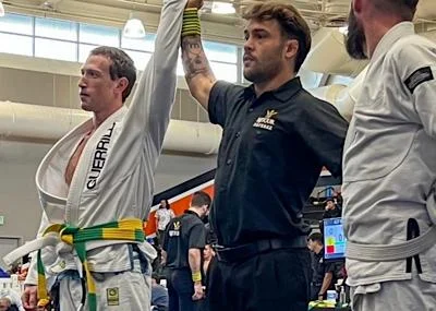Saiba como foi a estreia do dono do Facebook nas artes marciais