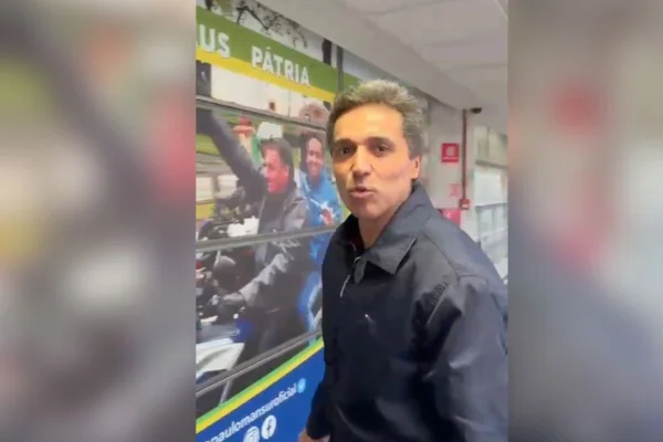 Aliado vê carta de Bolsonaro sobre Flávio como resposta a dois grupos