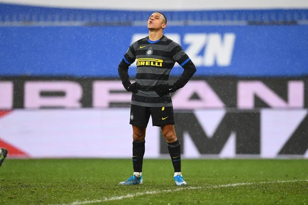 Alexis Sánchez desperdiça pênalti e Inter é derrotada pela Sampdoria