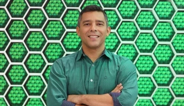 “É duro. Triste. Difícil”, lamenta jornalista ao ser demitido da Globo