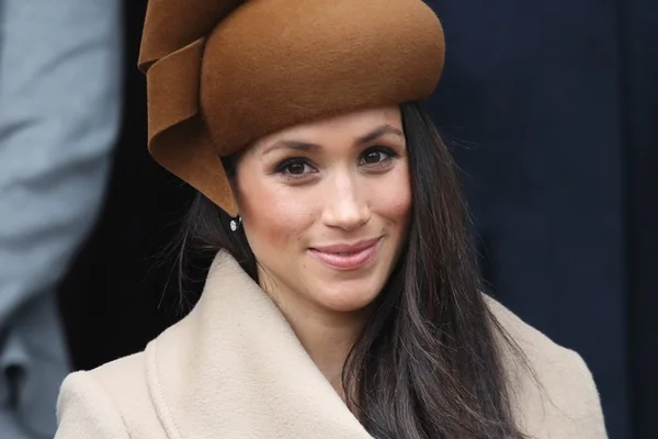 Meghan Markle amplia interesse por missa de Natal da família real