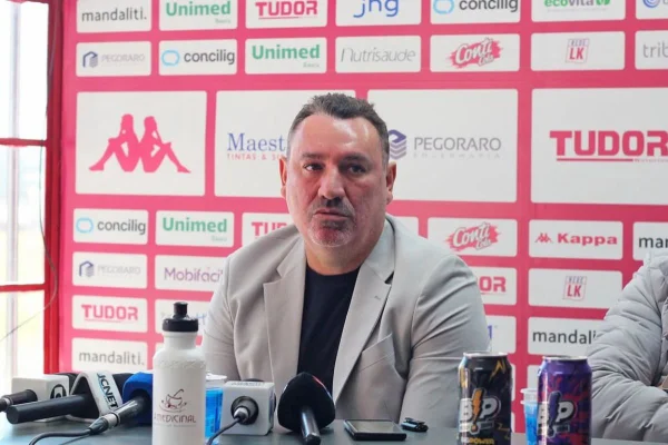 Noroeste anuncia demissão do técnico Guilherme Alves