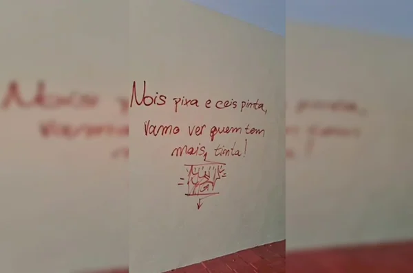 parede pichada na Asa Norte