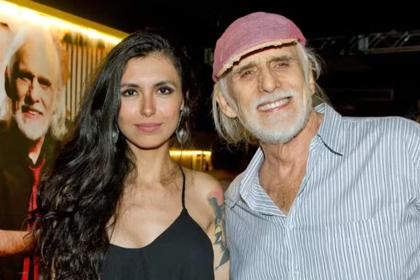 Estilista 53 anos mais jovem relembra namoro com Francisco Cuoco