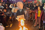 Boneco de Trump foi queimado na Paulista