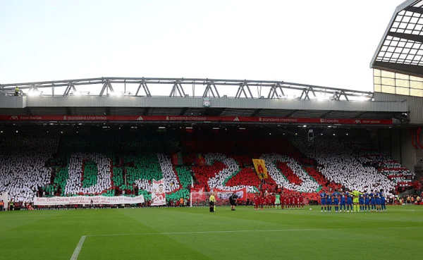 Vídeo: Liverpool faz homenagem para Diogo Jota em estreia na temporada