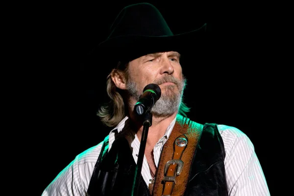 Jeff Bridges diz que quase ficou louco nas gravações de Homem de Ferro