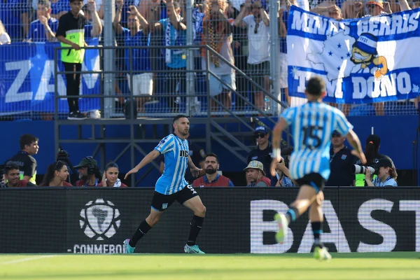 Racing derrota Cruzeiro e conquista o título da Sul-Americana