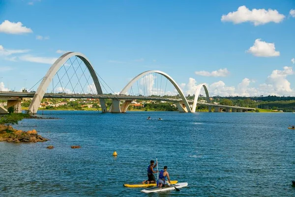 Praia Sunset chega à Orla da Ponte JK com 20 horas de festa