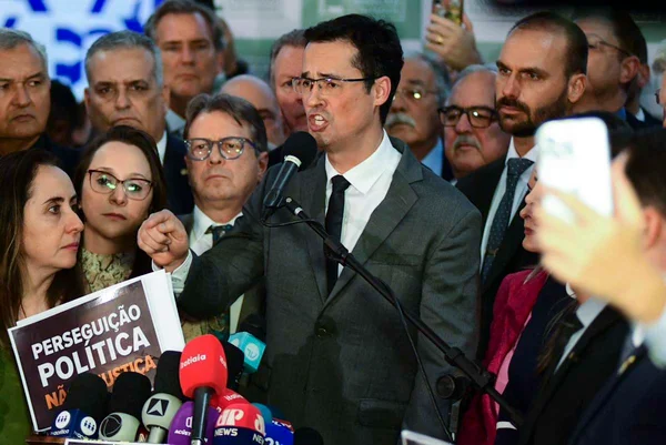 Cassação de Dallagnol reata casamento entre lavajatistas e bolsonaristas