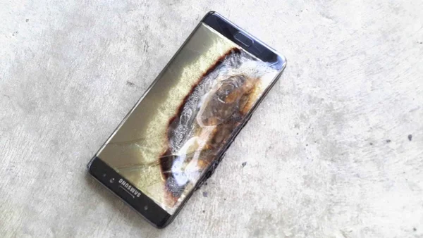 Após explosões, Samsung suspende venda e fabricação do Galaxy Note 7