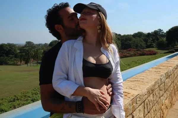 Duda Reis e o marido, Du Nunes posam em clima de romance - Metrópoles