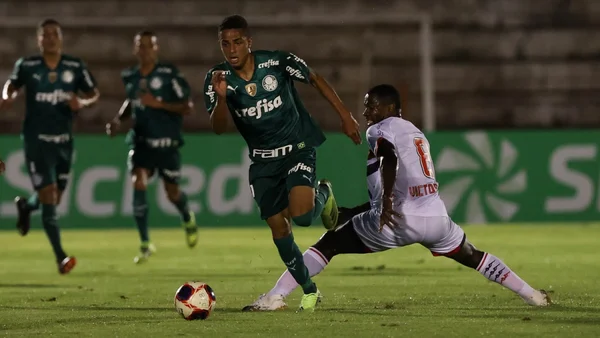 Palmeiras usa reservas, empata com Botafogo e segue fora das quartas