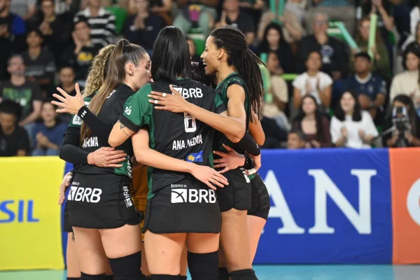 imagem colorida de Com tranquilidade, Brasilia Volei vence o Abel Moda pela Superliga - Metrópoles