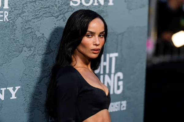 Relembre a carreira hollywoodiana de Zoë Kravitz, noiva de Harry Styles