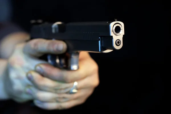 Homem é assassinado a tiros dentro do carro, em Águas Claras