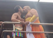 ... Mas diz que o marido o apoia. O importante é aproveitar o Carnaval! 