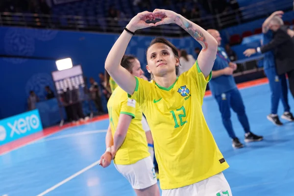 Foto colorida de amandinha, do futsal - Metrópoles