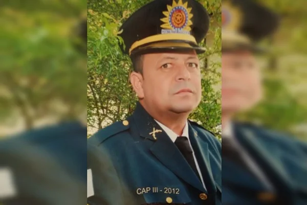 policial militar fardado
