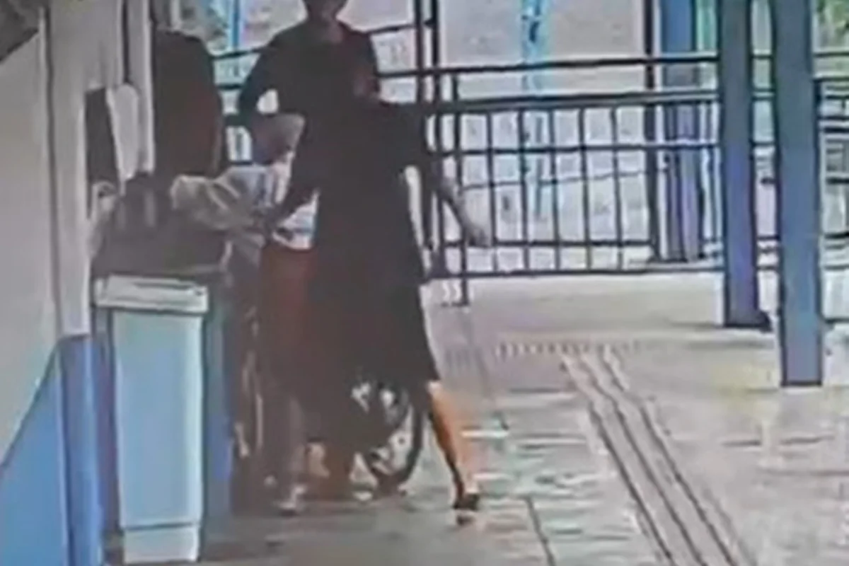 Vídeo mostra homem em situação de rua sendo esfaqueado em Arniqueira