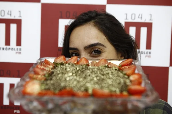 “Tenha senso crítico com os produtos”, aconselha chef Renata Dias