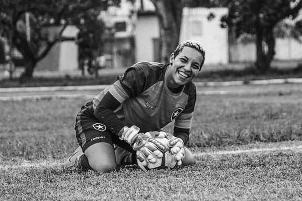 Morre Carol Aquino, 25 anos, ex-goleira da Seleção Brasileira de base