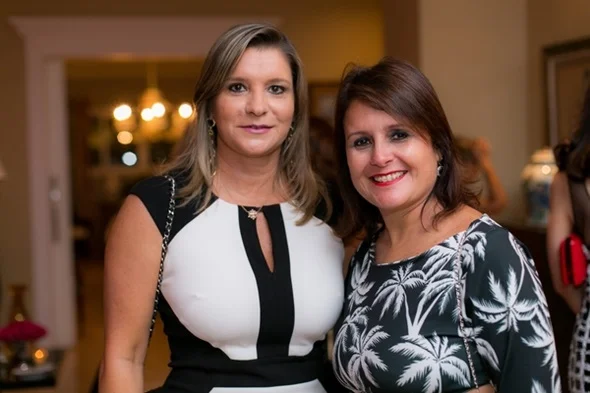 Elenara Almeida e Renata Miranda Elenara Almeida e Renata Miranda