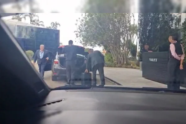 Royal Tulip é notificado por fazer transporte pirata para hóspedes