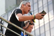 Gustavo Gayer (PL) discursa em ato na Avenida Paulista