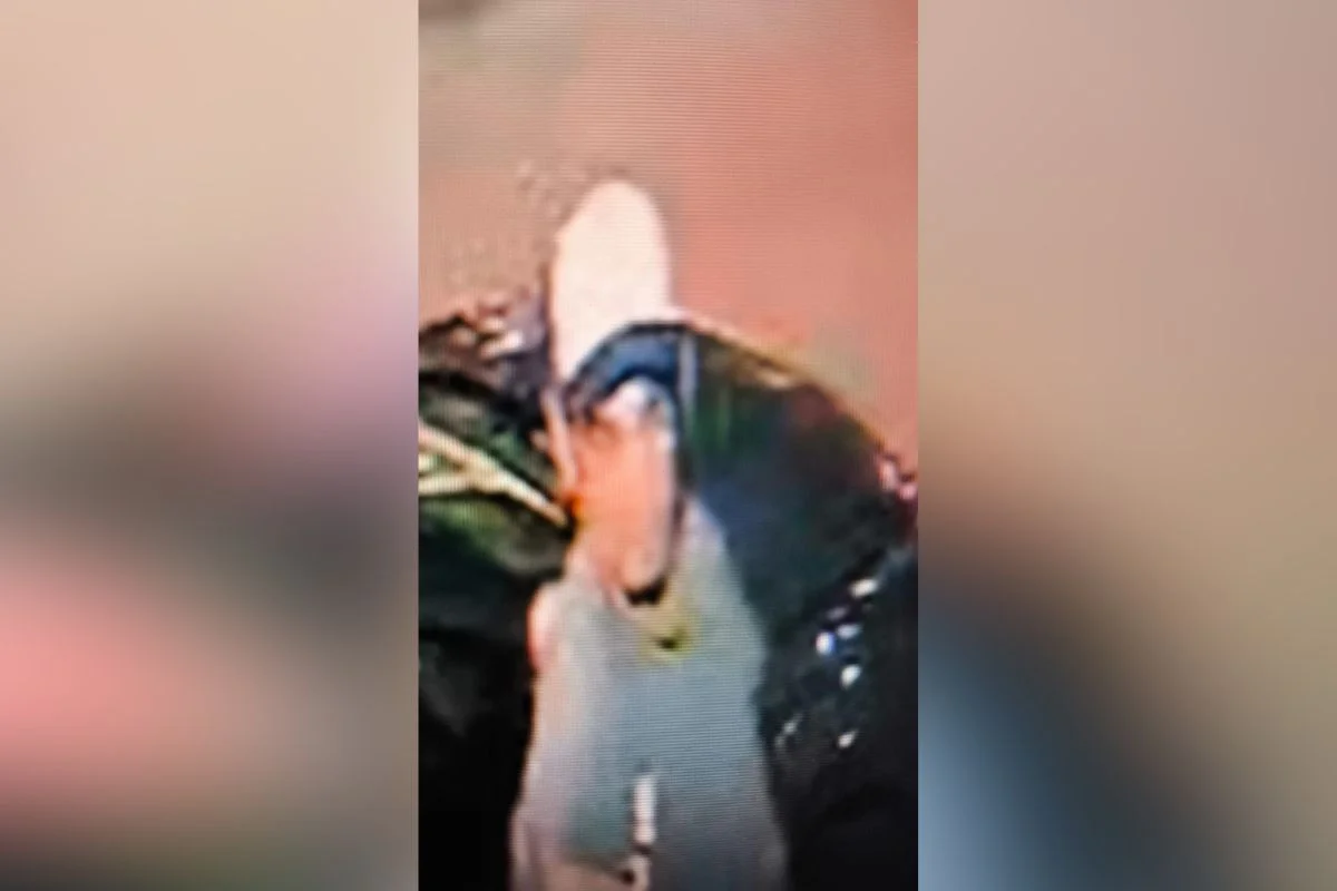 Homem procurado pela polícia, suspeito de participar da morte de Douglas Pagliuca Homem procurado pela polícia, suspeito de participar da morte de Douglas Pagliuca