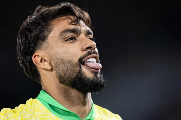 Foto colorida de Lucas Paquetá - Metrópoles