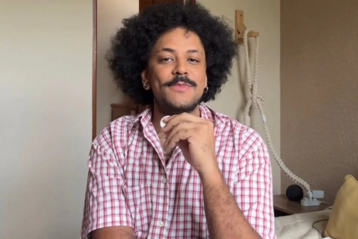 João Luiz Pedrosa grava vídeo para as redes sociais João Luiz Pedrosa grava vídeo para as redes sociais