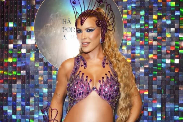 Lore Improta desabafa após desfilar grávida no Carnaval: “Muito medo”