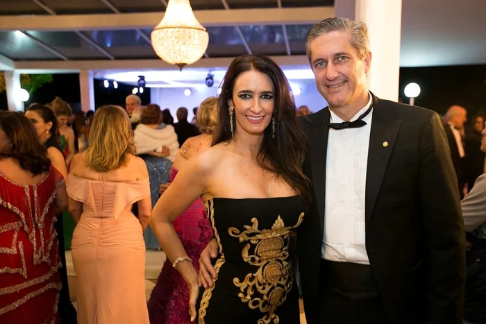 Deputado Rogério Rosso e sua esposa Karina Deputado Rogério Rosso e sua esposa Karina