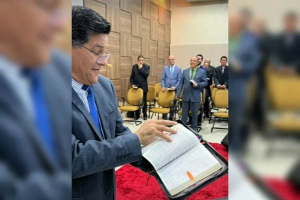 Antes de operação, pastor do MEC louvou o “Deus da consolação”
