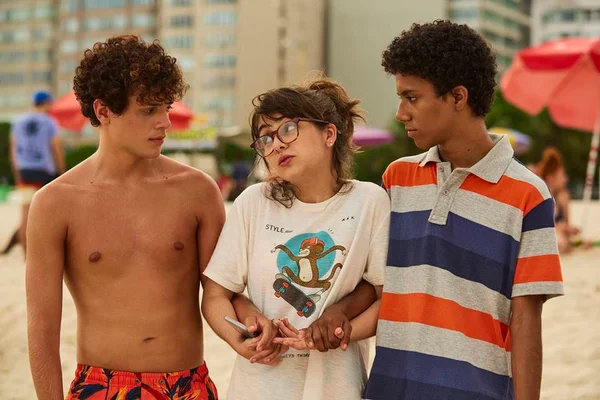 Netflix anuncia estreia de Confissões de Uma Garota Excluída, novo filme nacional