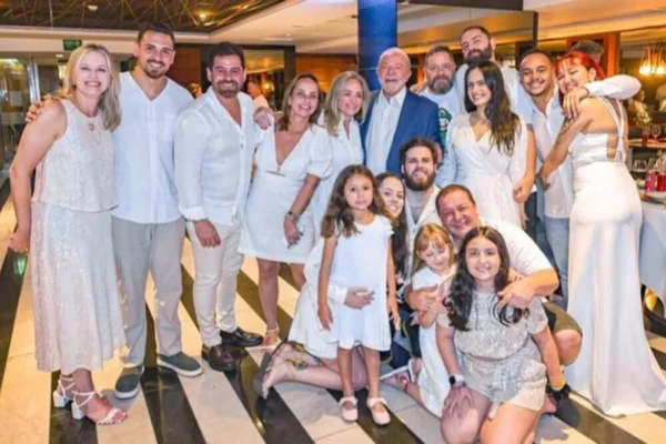 ano novo lula 2023 - Metrópoles