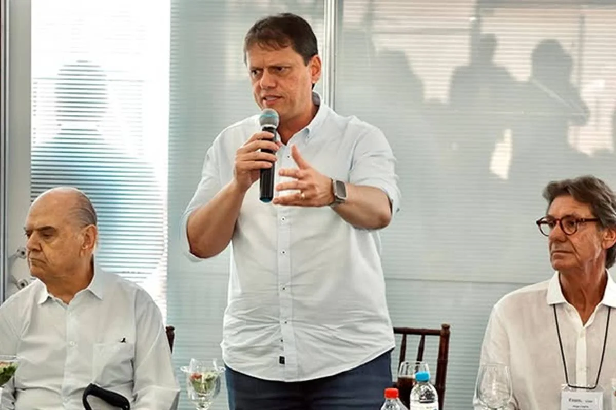 A atuação de Tarcísio para manter Cleitinho na disputa em Minas - imagem 1 A atuação de Tarcísio para manter Cleitinho na disputa em Minas - imagem 1