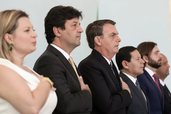 Bolsonaro diz que se os cubanos fossem bons teriam salvado Chávez