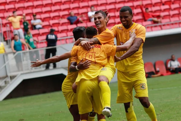 6 x 0: Brasiliense goleia Bolamense no Candangão 2019