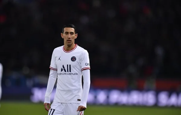 Imagem colorida de Di María pelo PSG